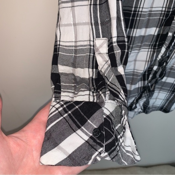 Cleo Black and White Plaid Ruffle Metallic Threading Button Down Shirt S - Picture 5 of 9